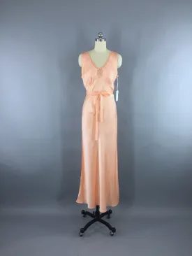 Vintage 1930s Nightgown / Bias Cut Peach Satin